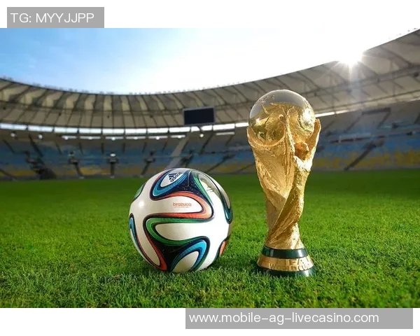 足球政治的博弈与权力游戏如何影响全球足球产业发展与文化交流